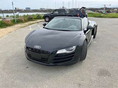 2011 Audi R8 - Spider V10
