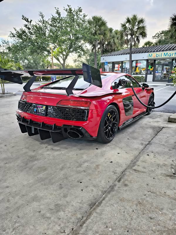 2017 Audi R8 - 5.2 Quattro Coupe 2D