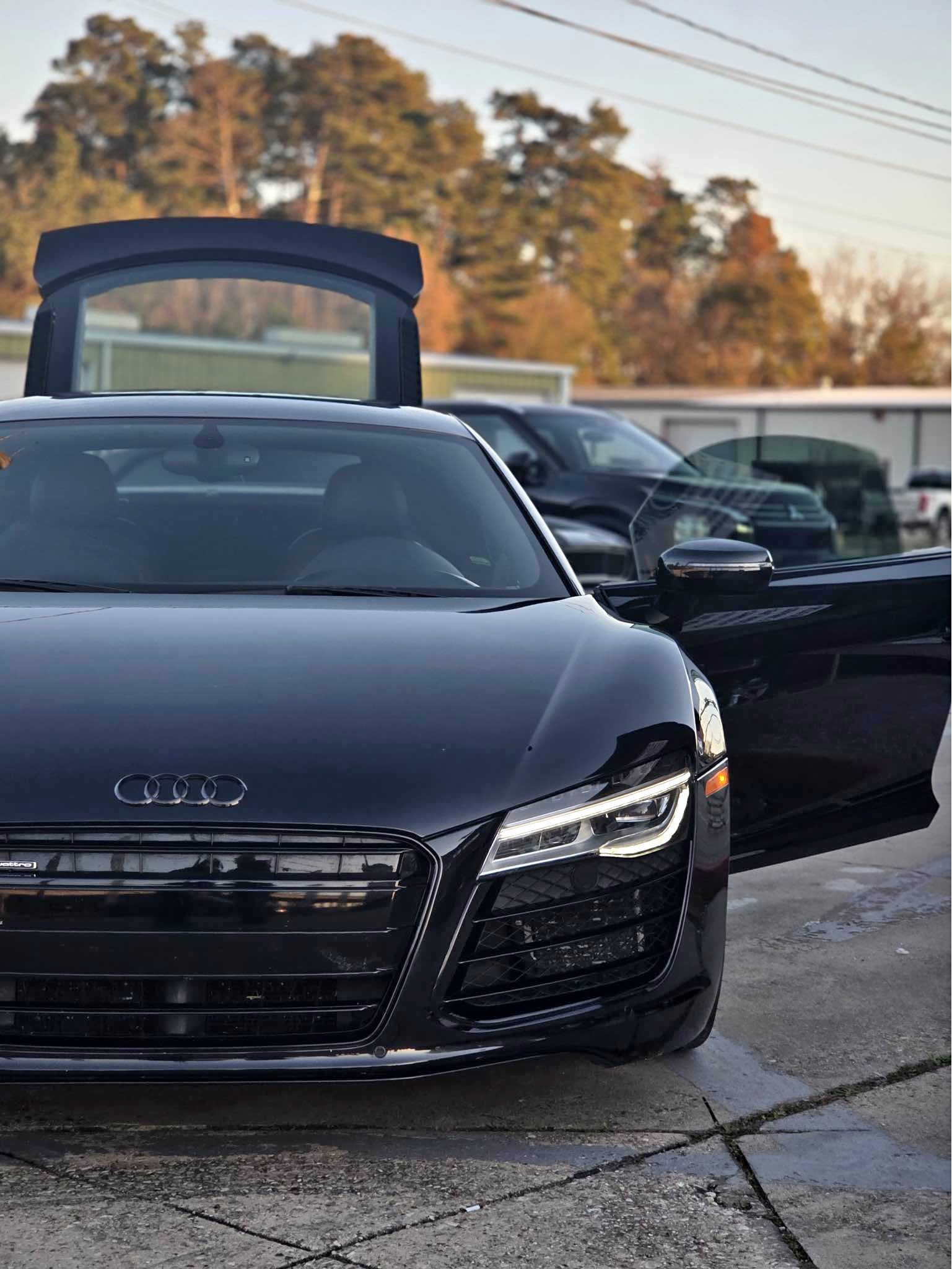 2014 Audi R8 - 5.2 Quattro Coupe 2D