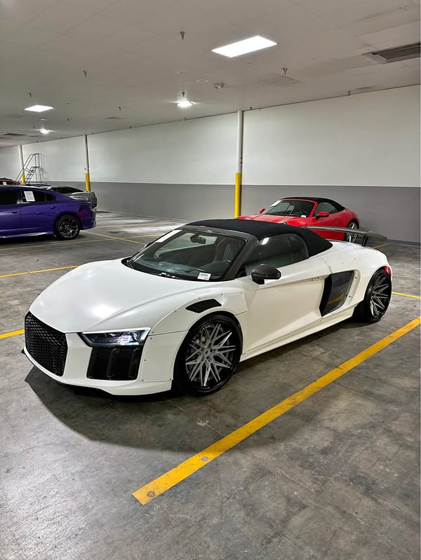 2018 Audi R8 - 5.2 Quattro Spyder Convertible 2D