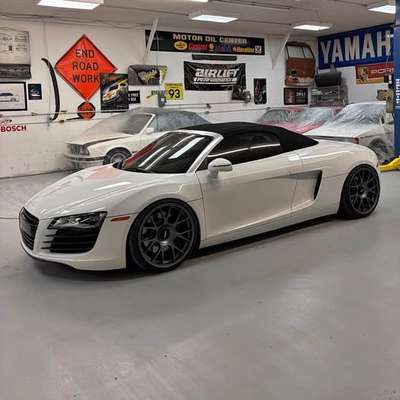 2011 Audi R8 - 4.2 Quattro Spyder Convertible 2D