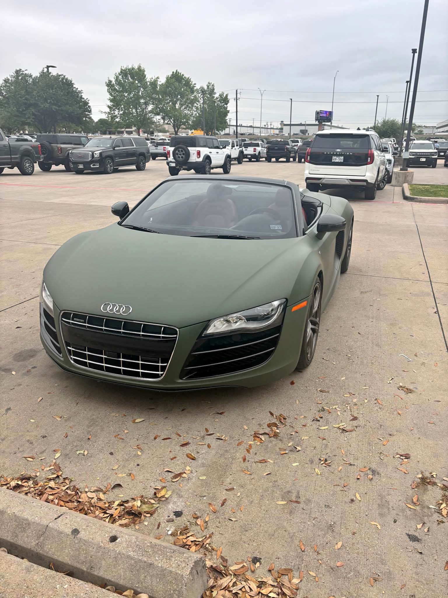 2011 Audi R8 - 5.2 Quattro Coupe 2D