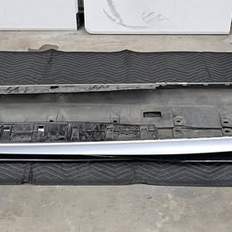 2014 - 2015 Audi R8 Facelift side skirts