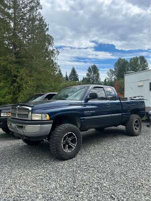 2000 Dodge Ram 1500 Club Cab - Short Bed