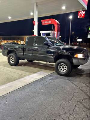 1999 Dodge Ram 1500 - Laramie Pickup 4D 5 1\/2 ft