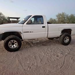 2001 Dodge Ram 2500 4\u00d74