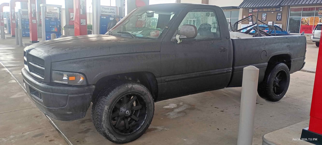 2001 Dodge Ram 1500 - Laramie Pickup 2D 8 ft