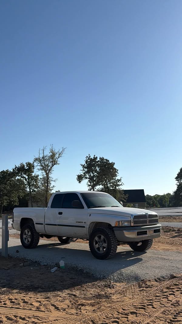 1998 Dodge Ram 1500 - Laramie Pickup 4D 5 1\/2 ft