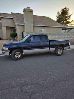 2001 Dodge Ram 1500 Club Cab - Long Bed