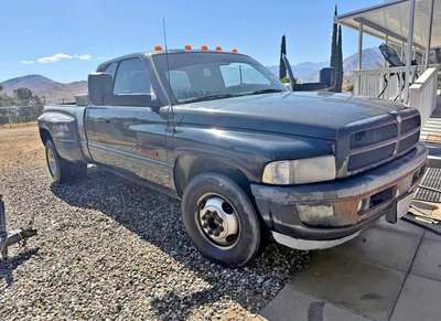 1998 Dodge Ram 3500 Regular Cab & Chassis - Sport
