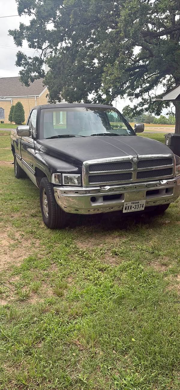 1994 Dodge Ram 1500 Regular Cab - SLT Pickup 2D 6 1\/4 ft