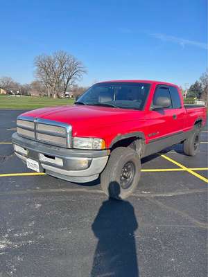 2001 Dodge Ram 1500 Club Cab - Long Bed
