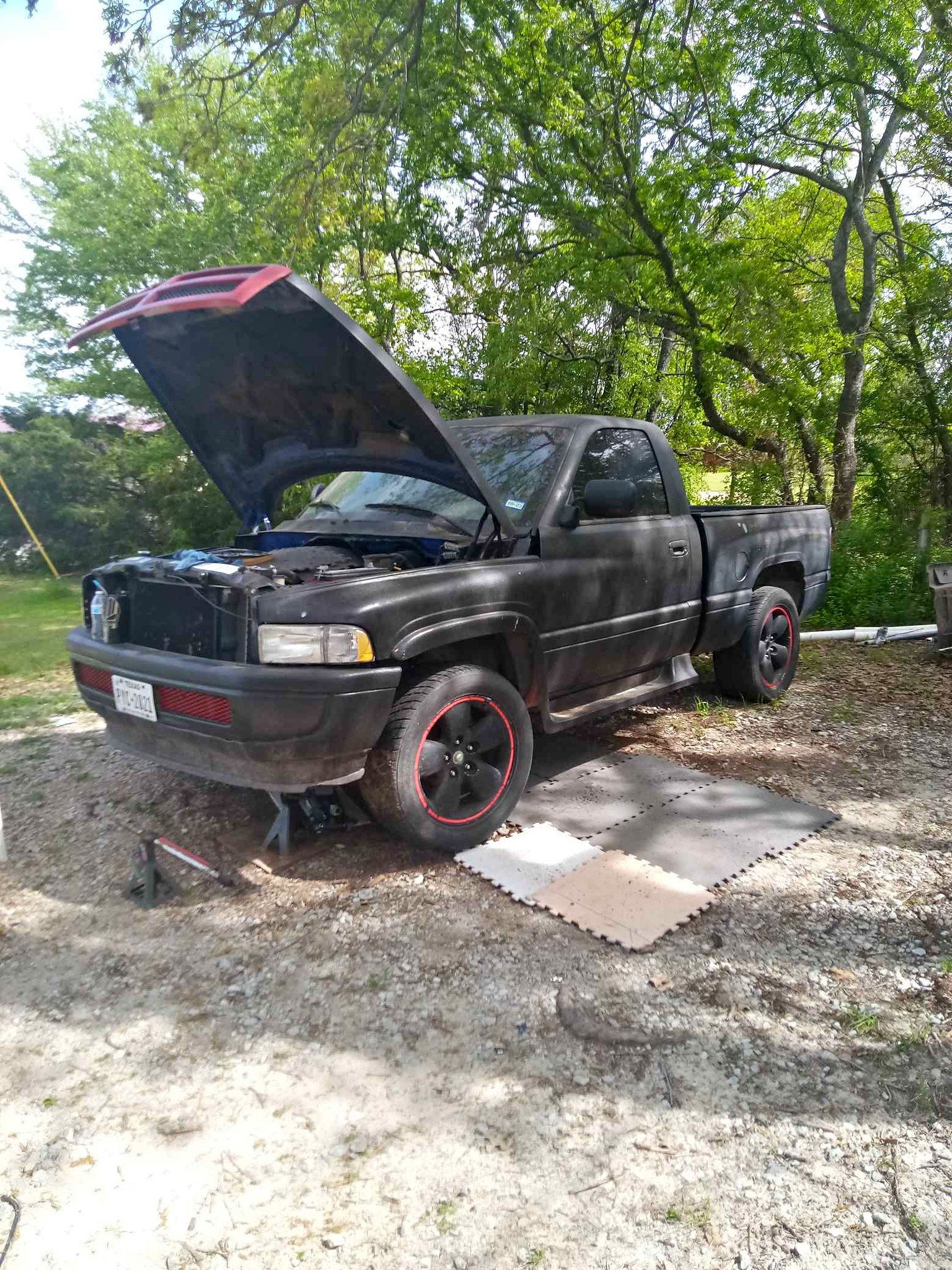 1995 Dodge Ram 1500 - SLT Pickup 2D 6 1\/3 ft