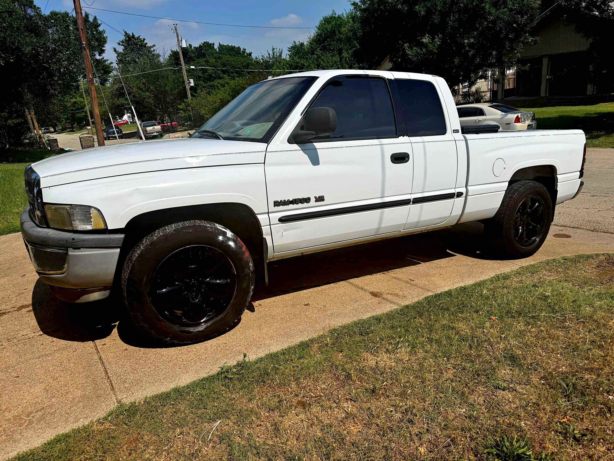1999 Dodge Ram 1500 Club Cab - Short Bed