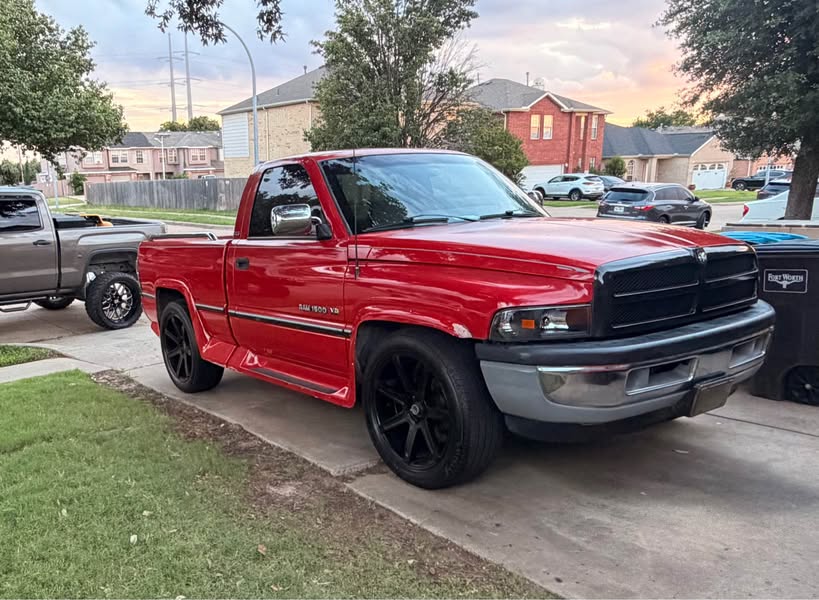 1994 Dodge Ram 1500 Regular Cab - SLT Pickup 2D 6 1\/4 ft