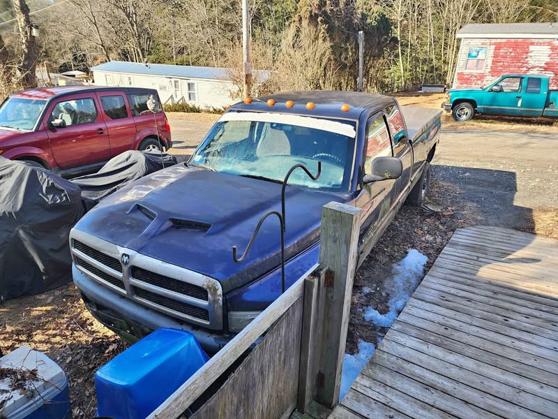 1998 Dodge Ram 2500 Club Cab - Long Bed