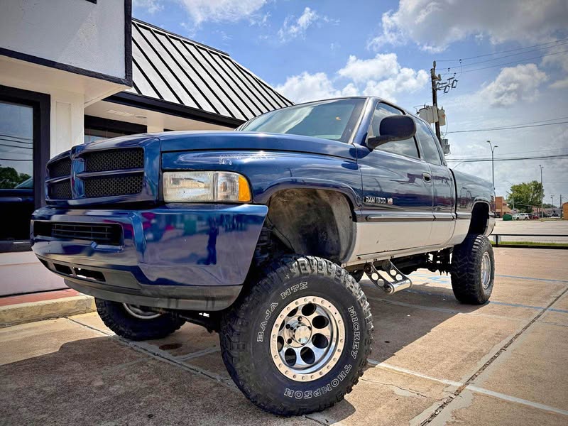 2001 Dodge Ram 1500 Quad Cab - SLT Pickup 4D 6 1\/4 ft