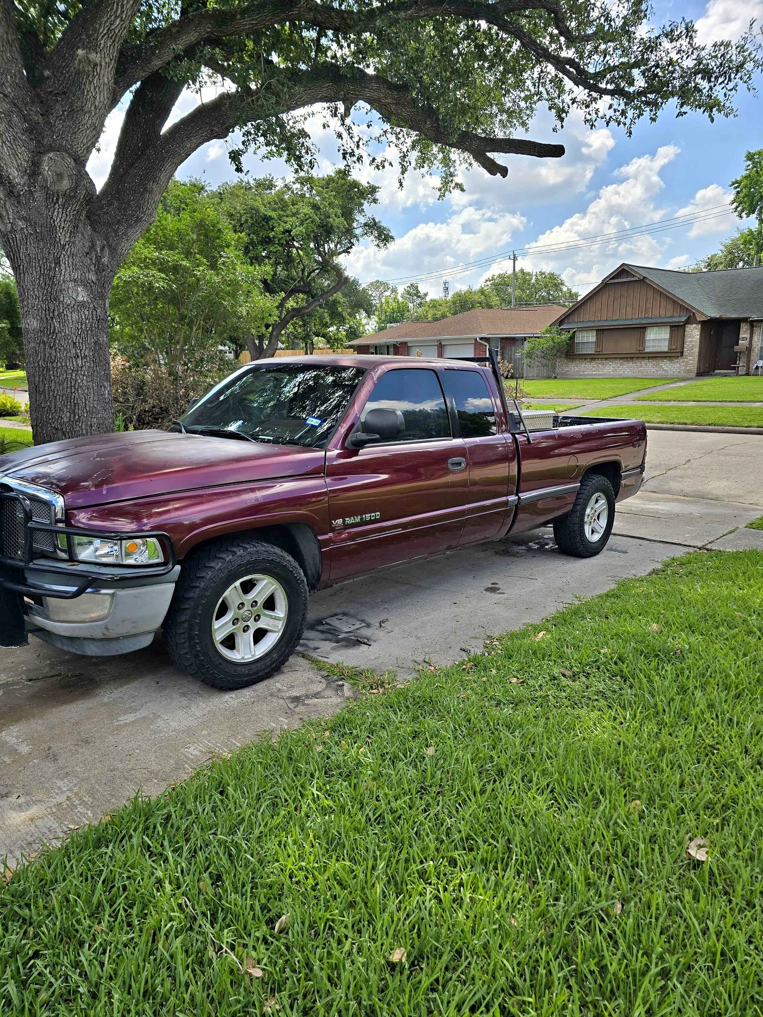 2001 Dodge Ram 1500 Club Cab - Long Bed