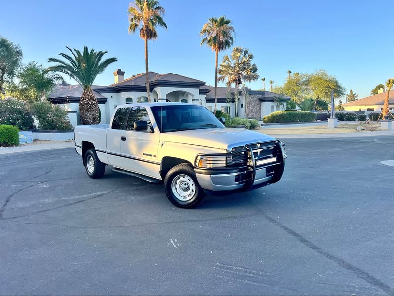 1996 Dodge Ram 1500 Club Cab - Short Bed