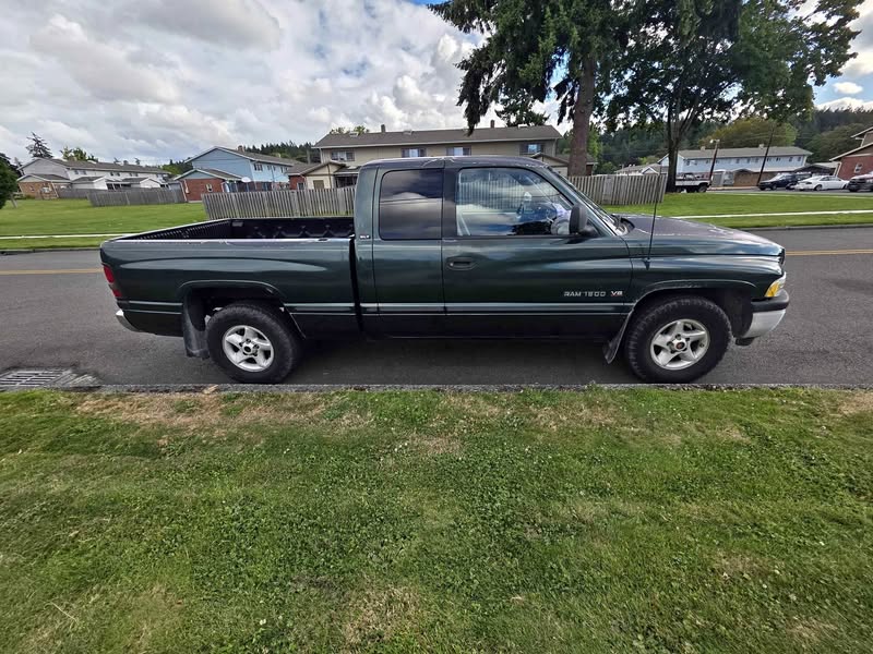 1998 Dodge Ram 1500 Crew Cab - Laramie Pickup 4D 5 1\/2 ft