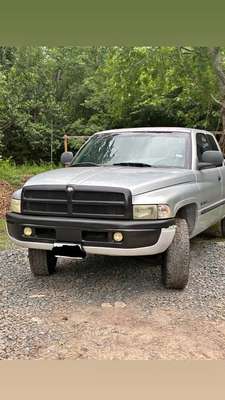 2001 Dodge Ram 1500 Regular Cab - Long Bed