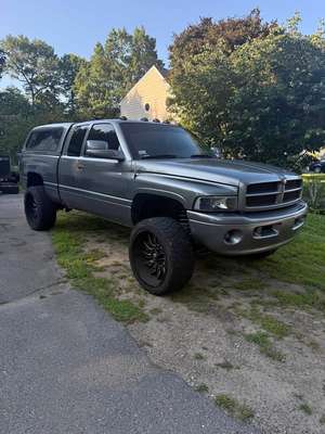 1998 Dodge Ram 2500 Club Cab - Short Bed