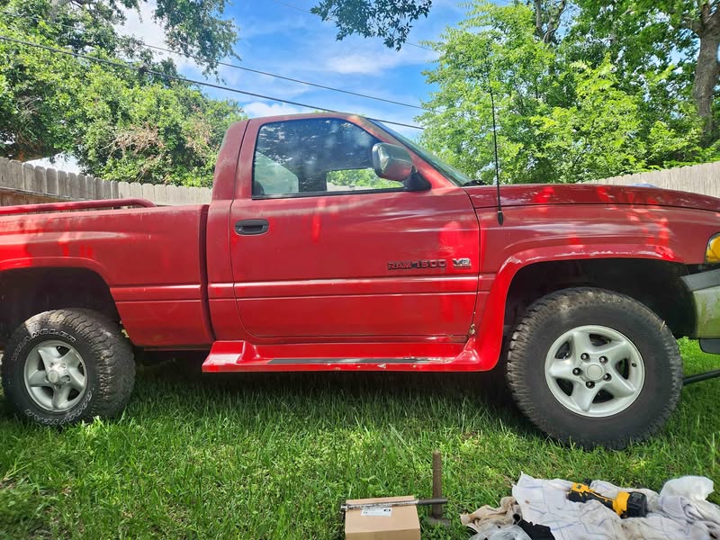 1997 Dodge Ram 1500 - ST Pickup 2D 6 1\/4 ft