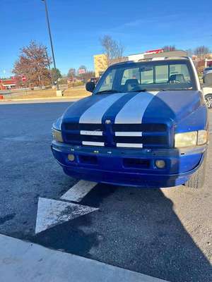 1996 Dodge Ram 1500 - SLT Pickup 2D 6 1\/3 ft