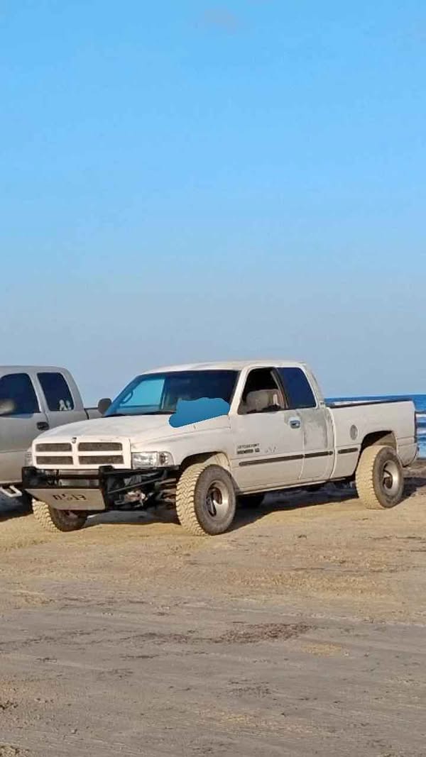 1998 Dodge Ram 1500 - Laramie Pickup 2D 6 1\/4 ft