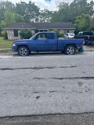 2001 Dodge Ram 1500 Crew Cab - ST Pickup 4D 5 1\/2 ft