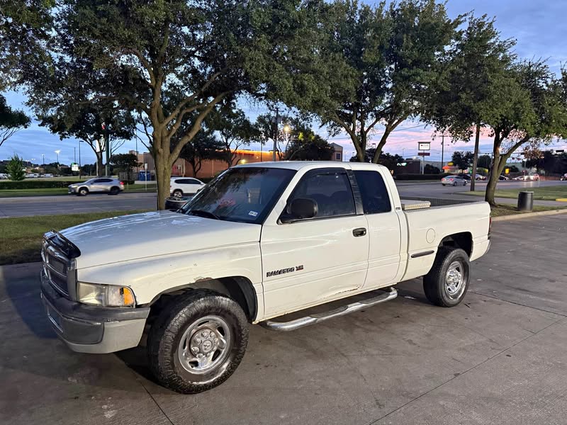 2000 Dodge Ram 2500 - Laramie Pickup 2D 8 ft