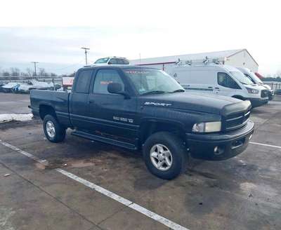 2001 Dodge Ram 1500 Crew Cab - ST Pickup 4D 5 1\/2 ft