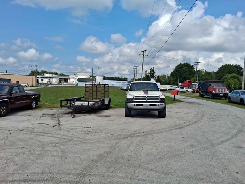 2001 Dodge Ram 1500 Club Cab - Short Bed