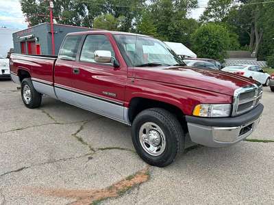 1997 Dodge Ram 2500 Club Cab - Long Bed