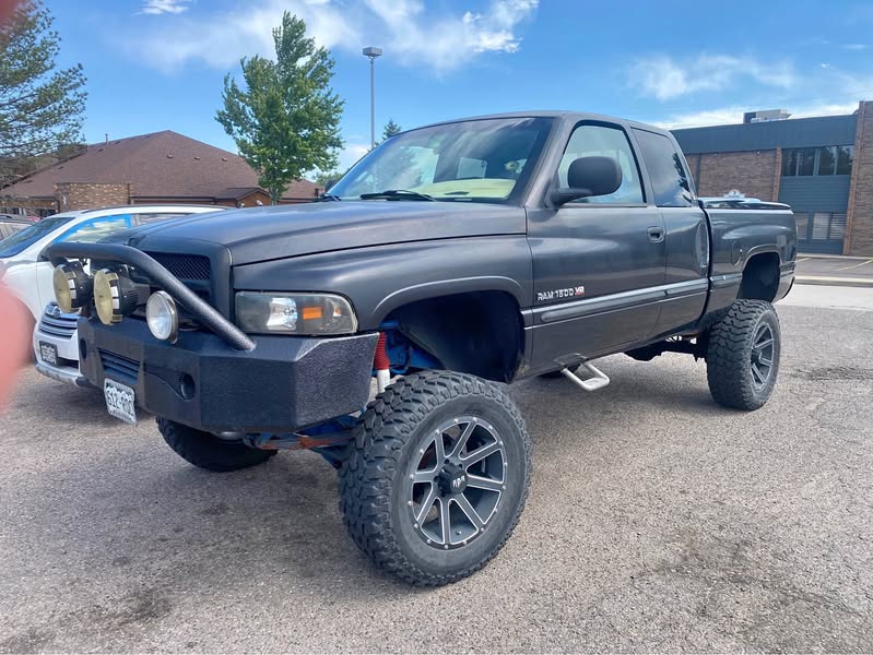 1998 Dodge Ram 1500 Quad Cab - SLT Pickup 4D 6 1\/4 ft