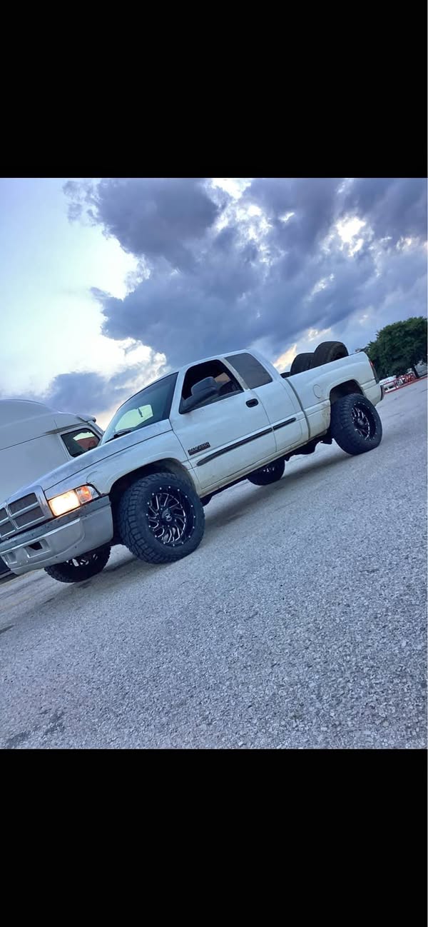 2001 Dodge Ram 2500 - Short Bed