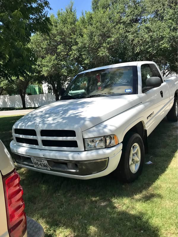 2001 Dodge Ram 1500 - Short Bed