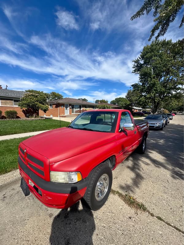 1995 Dodge Ram 1500 Regular Cab - Laramie Pickup 2D 6 1\/4 ft