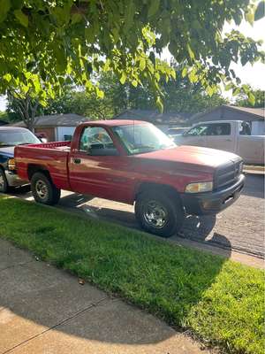 2001 Dodge Ram 1500 Regular Cab - Short Bed