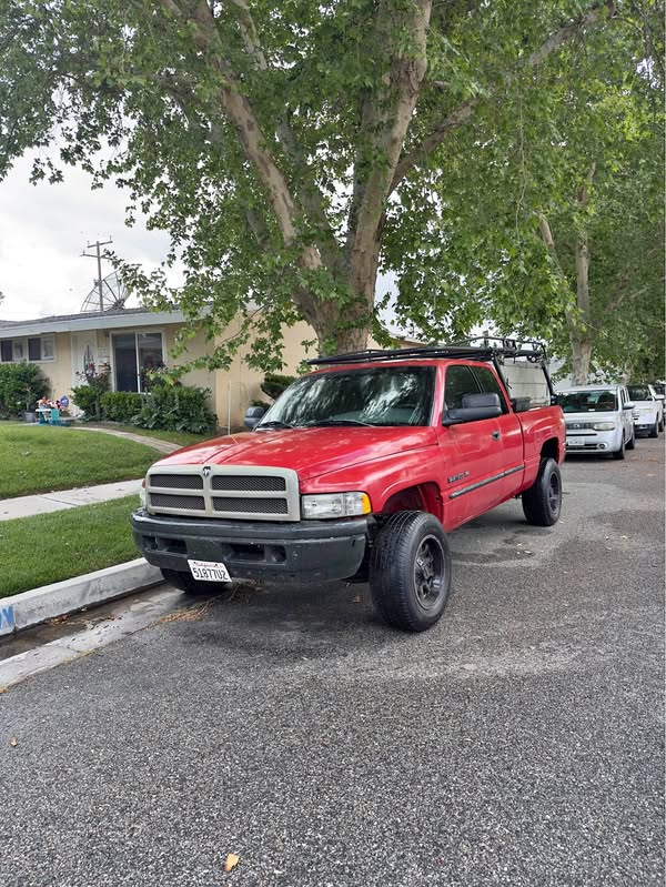 2001 Dodge Ram 1500 Club Cab - Short Bed