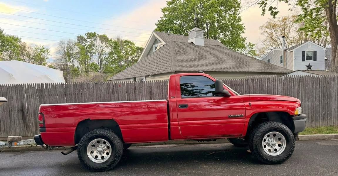 2001 Dodge Ram 2500 Regular Cab - SLT Pickup 2D 8 ft
