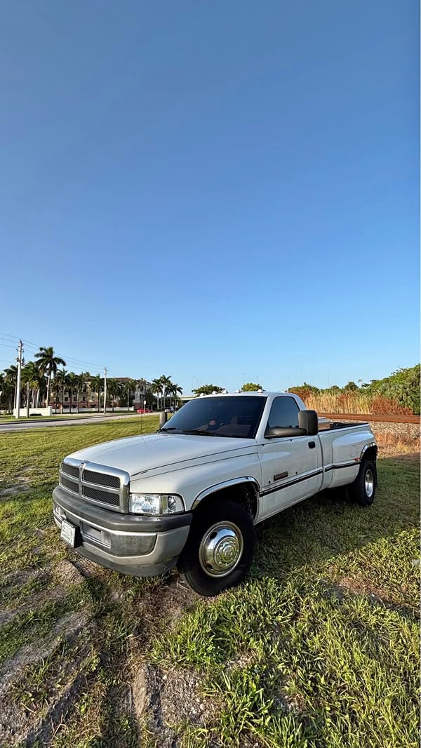 1994 Dodge Ram 3500 - SLT Pickup 2D 8 ft