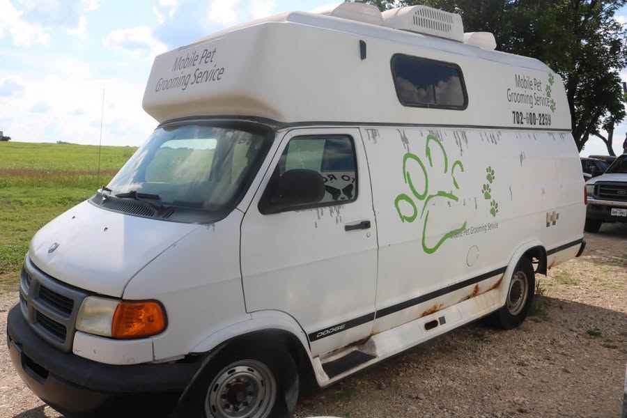 2001 Dodge Ram Van 3500 - Van