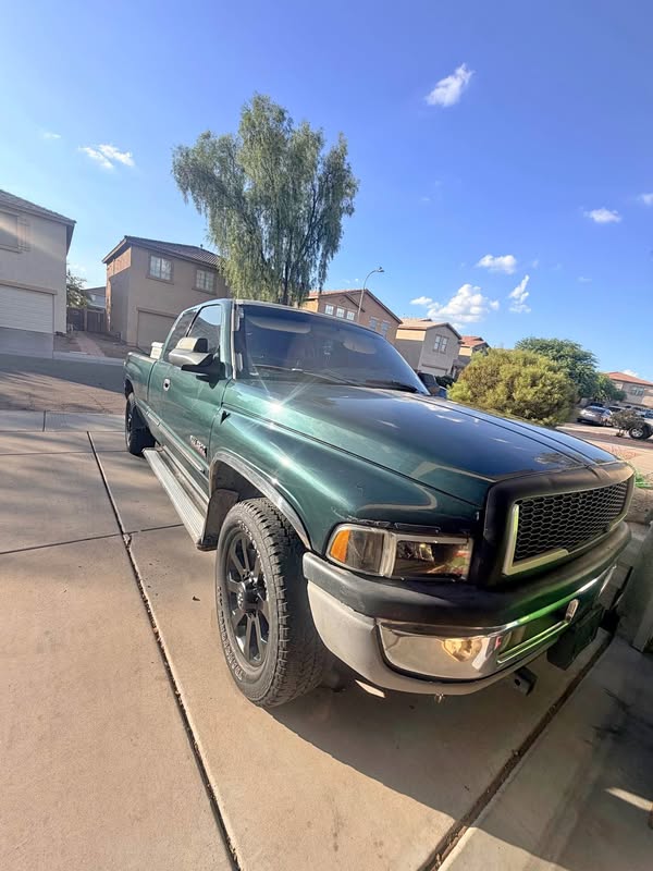 2000 Dodge Ram 2500 - Laramie Pickup 2D 8 ft