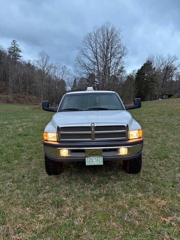 2001 Dodge Ram 2500 Club Cab - Short Bed