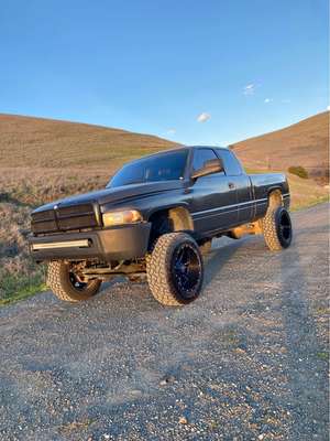 1999 Dodge Ram 2500 - SLT Pickup 4D 6 1\/4 ft