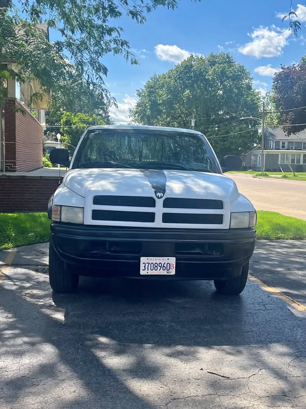 2001 Dodge Ram 1500 Regular Cab ST Pickup 2D 8 ft