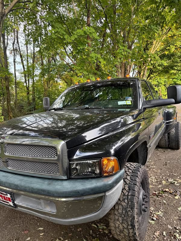 2001 Dodge Ram 3500 Club Cab - Long Bed