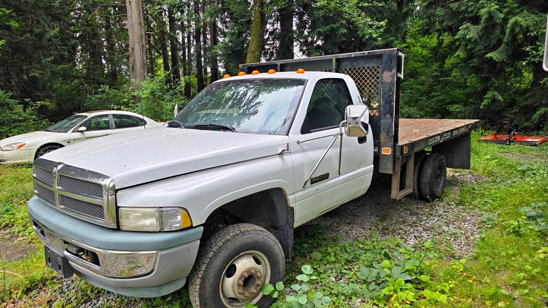 1998 Dodge Ram 3500 - 139\