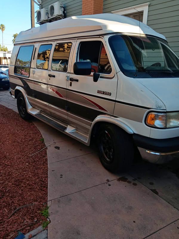1994 Dodge Ram Van B250 - Van